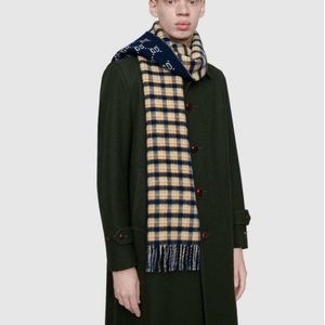 Gucci scarf 🧣